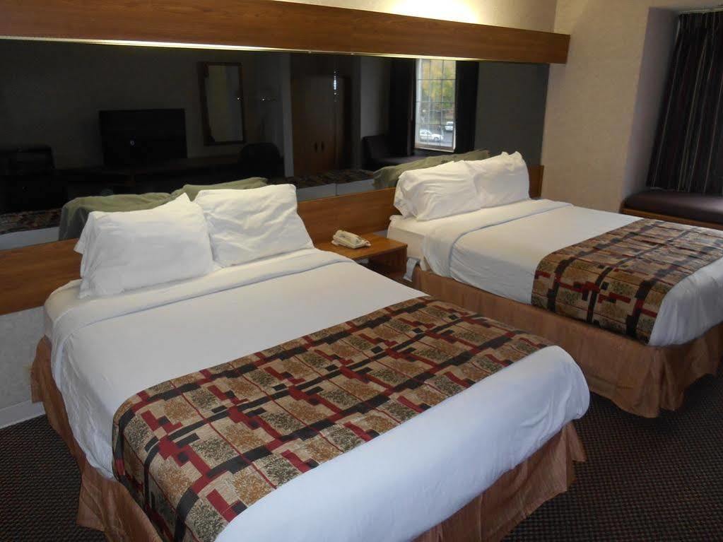 Guest Inn Pigeon Forge Extérieur photo